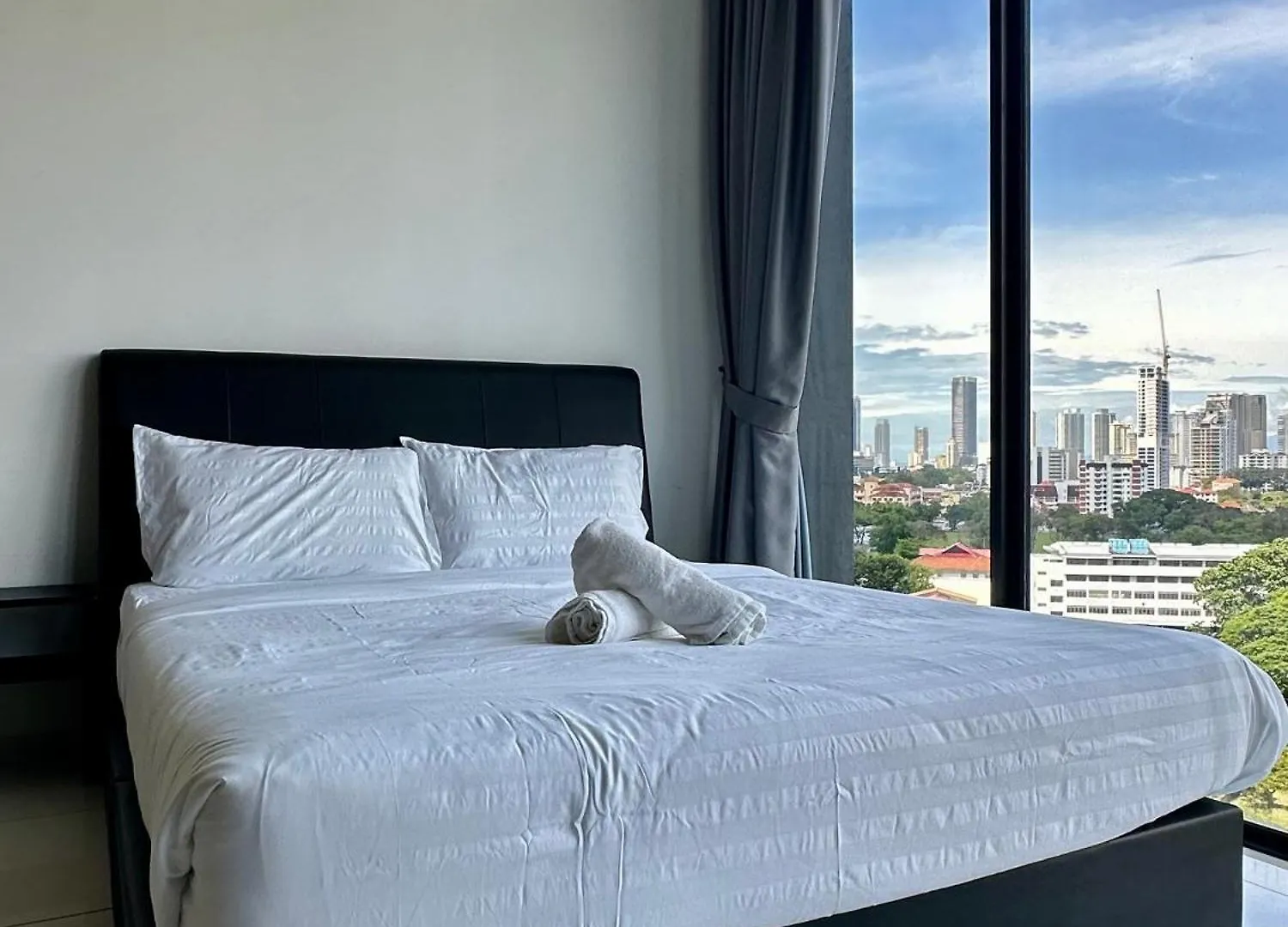 Appartement Beacon Executive Suite - City View - By Iz George Town